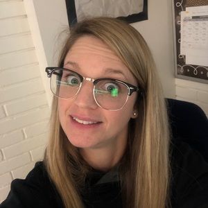 Meet your Posher, Janel